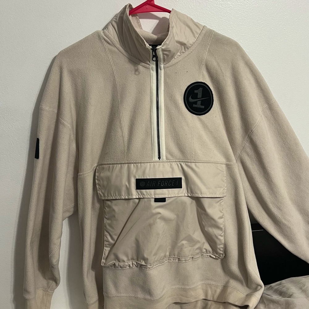 NIKE AIR FORCE QUARTER ZIPPER SWEATER
